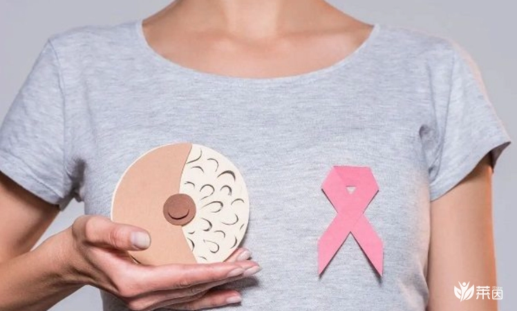 乳腺癌用手摸确诊已过时，早期有15个征兆对照查看方法