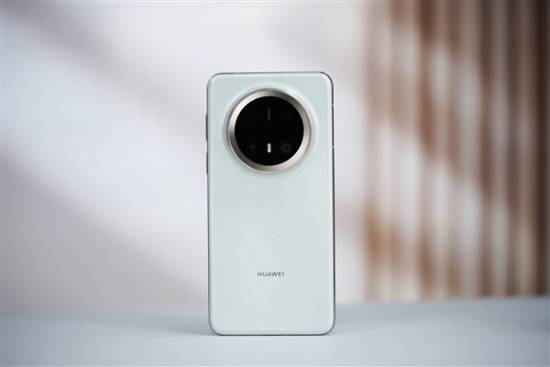 华为Mate 80系列11月发布！居中大圆后摄 全新麒麟芯