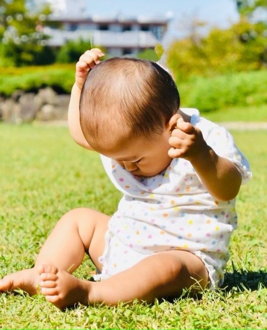 婴儿什么时候需要防晒霜？如何正确地应用它